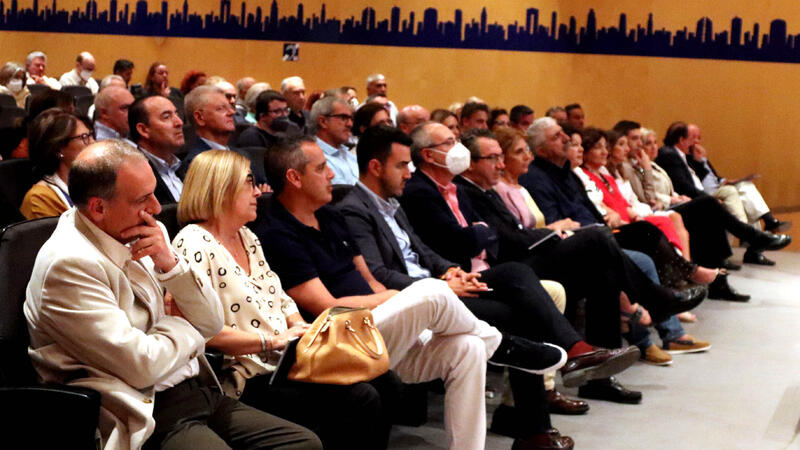 La mesa redonda ‘Y despertó Benidorm’ aborda la figura de Pedro Zaragoza desde la perspectiva turística, urbanística y familiar