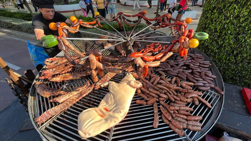 The medieval market takes over Elche Park with crafts, parades and good food