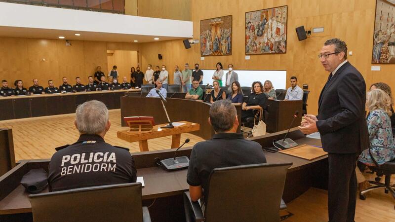 Benidorm incorpora 12 nous agents interins a la Policia Local