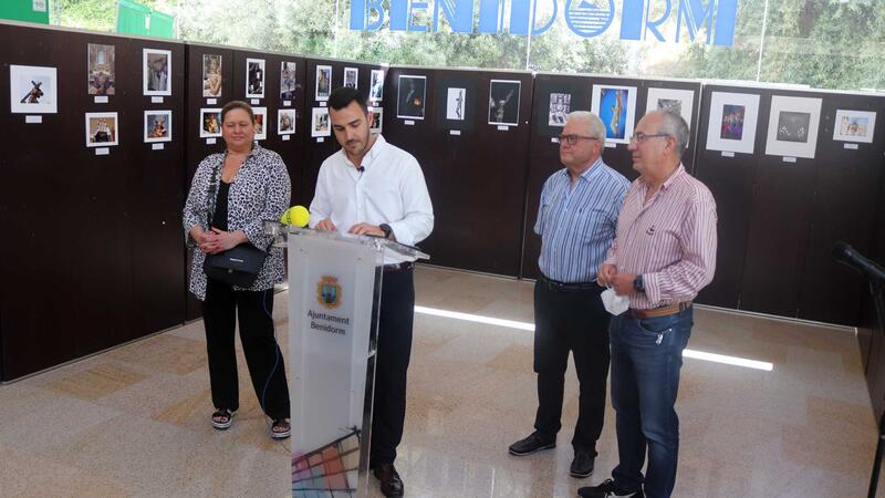 El Espai d’Art del Ayuntamiento alberga una exposición sobre la Semana Santa 2022 en Benidorm