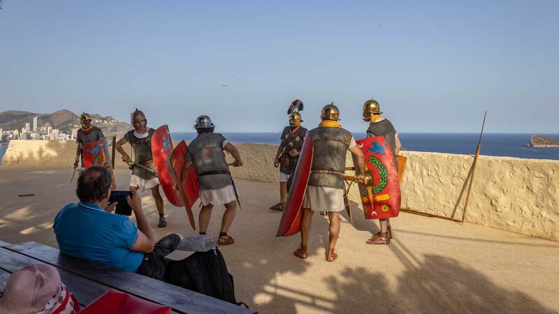This is how the Roman legionaries attacked and defended the 