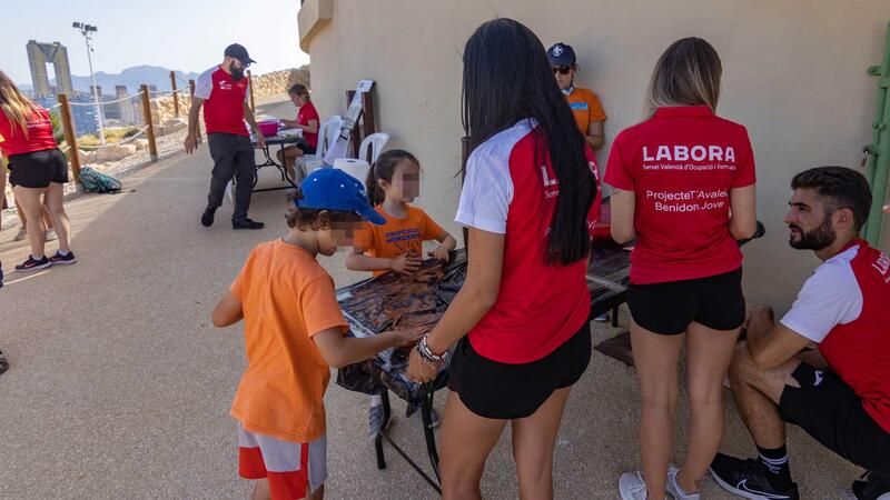 Taller de ceràmica romana per a xiquets en el 