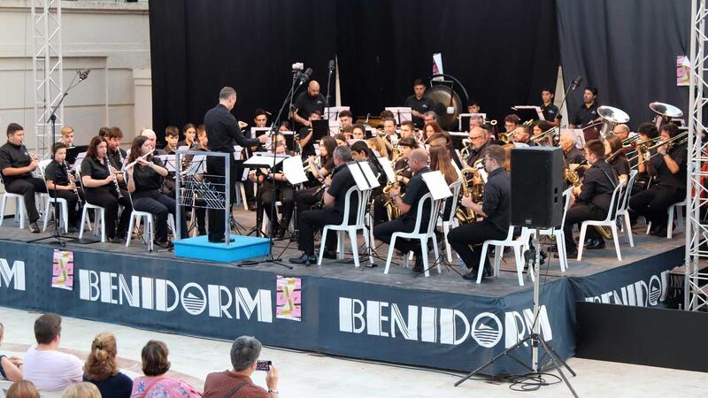 The Societat Musical La Nova and the Societat Recreativa Musical d