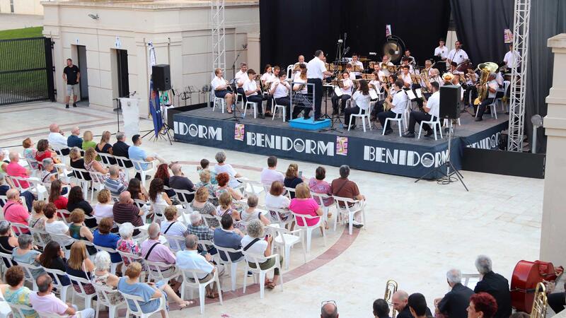The Societat Musical La Nova and the Societat Recreativa Musical d