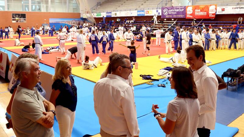 La Federación Española de Judo homenajea en Benidorm a Miriam Blasco en el 30º aniversario de su gesta en los JJOO de Barcelona