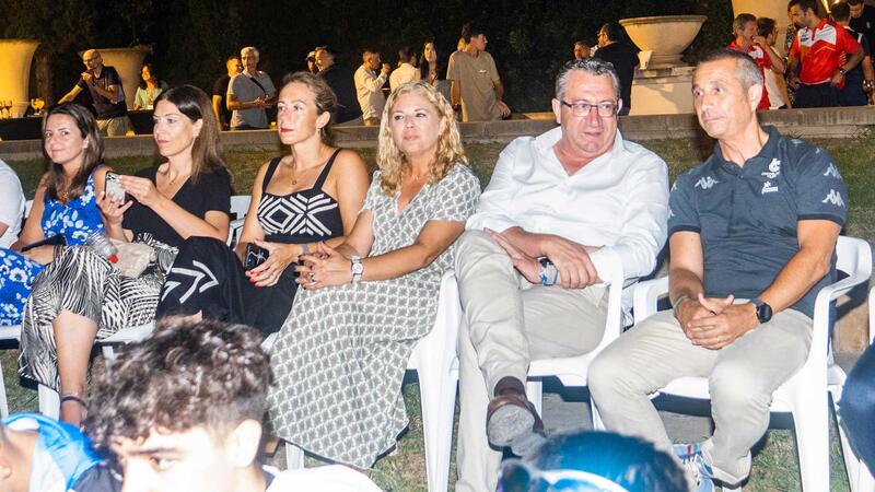 Benidorm dona la benvinguda a quasi 4000 jóvens, xics i xiques, dels cinc continents per a la 28 Costa Blanca Cup
