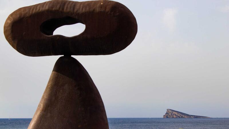 El arte escultórico y monumental de Juan Méjica ‘toma’ el Paseo de Poniente