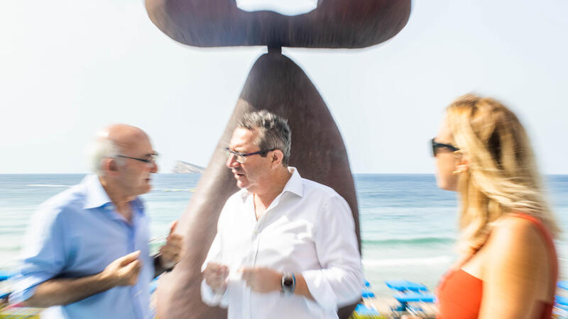 El arte escultórico y monumental de Juan Méjica ‘toma’ el Paseo de Poniente