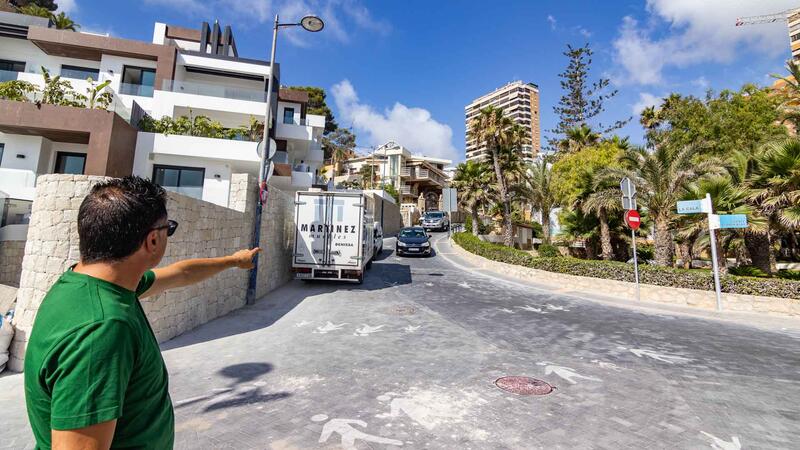 Benidorm culmina la mejora de la accesibilidad y escena urbana en el Paseo de Tamarindos 