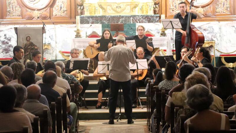 El concierto de la Rondalla de la ACR La Barqueta continúa la programación de Sant Jaume