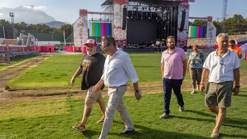 The most anticipated edition of the Low Festival opens its doors