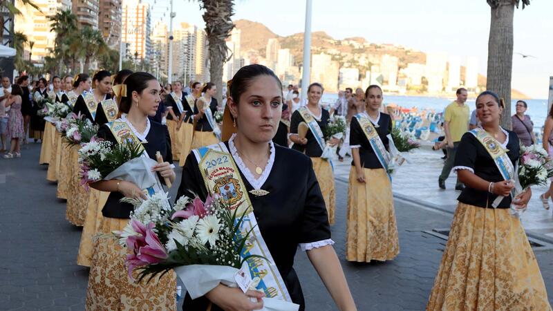 Benidorm offers to the Virgen del Carmen and remembers those who died in the sea