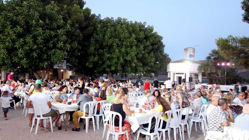 El Doble Amor celebrates its summer dinner