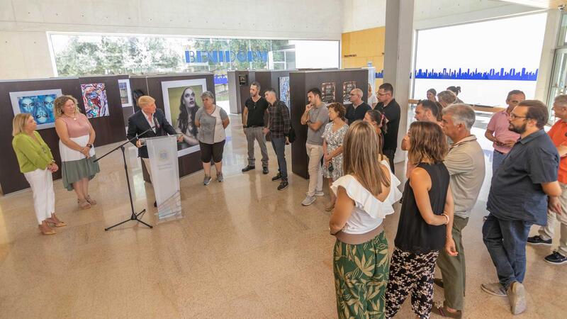 Benidorm exhibits a reference artistic exhibition of Pride