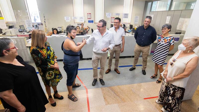 Benidorm lanza la ‘Tarjeta Ciudadana’, disponible desde el lunes para usuarios de Bono Oro y transporte escolar