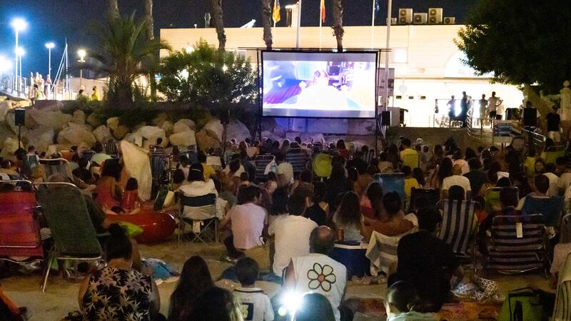 ‘Bebé jefazo’ clausura la edición de ‘Cinema a la platja’ de 2022