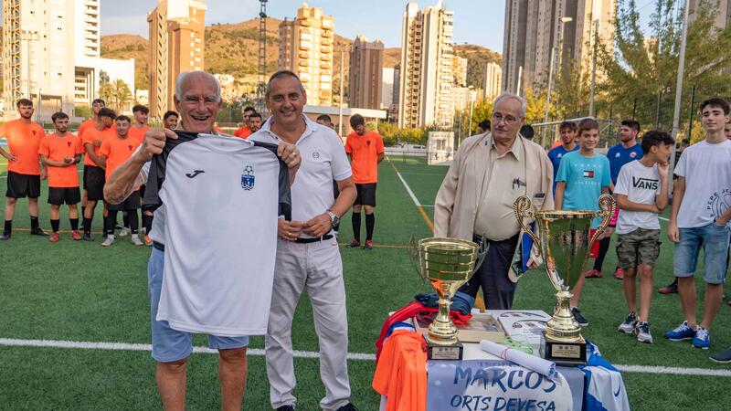 El At. Benidorm se impone al Alicante ECF en el Trofeo Marcos Orts Devesa