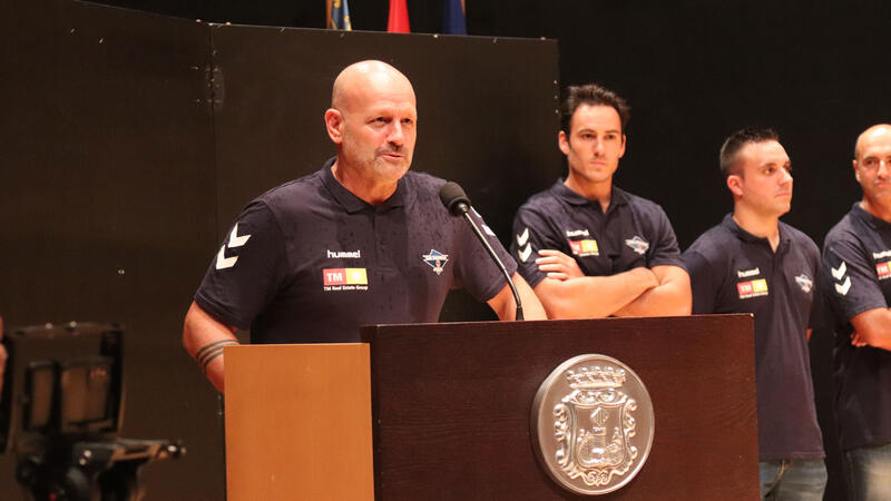El TM Benidorm es presenta davant la seua afició amb l