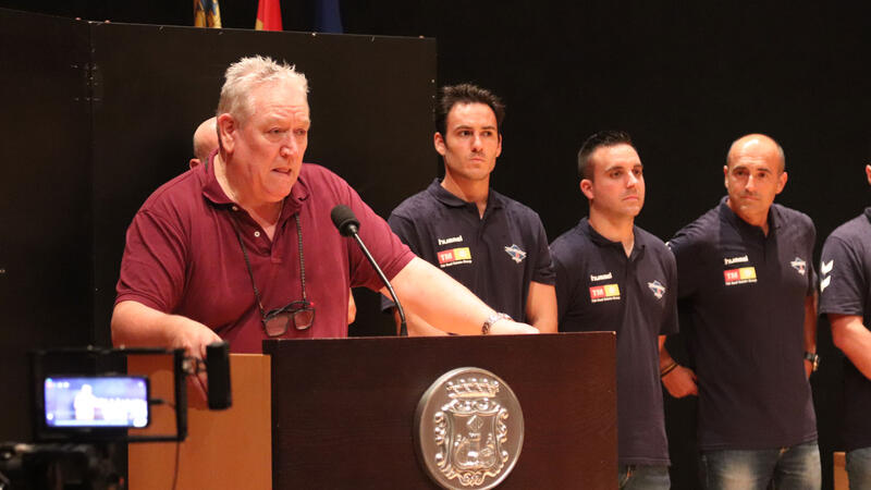 El TM Benidorm es presenta davant la seua afició amb l