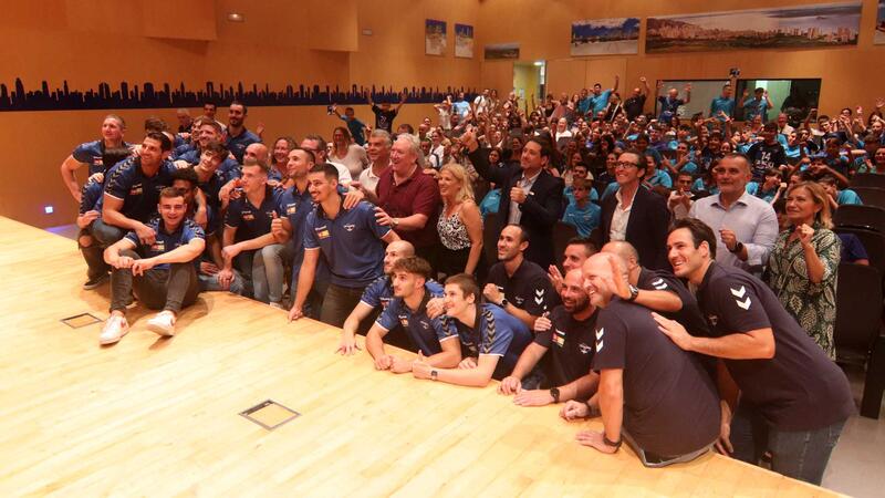 El TM Benidorm es presenta davant la seua afició amb l
