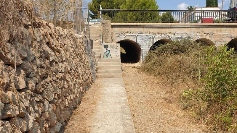Benidorm escomet la neteja dels trams urbans dels barrancs per a minimitzar els efectes de possibles pluges torrencials
