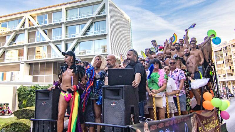 LGTBI+ pride tours around the great avenues of Benidorm