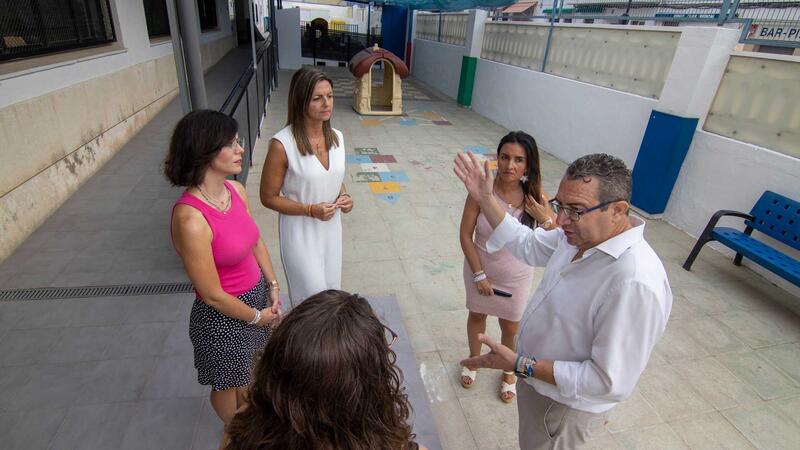 Més de 9.500 estudiants tornen hui a les aules a Benidorm