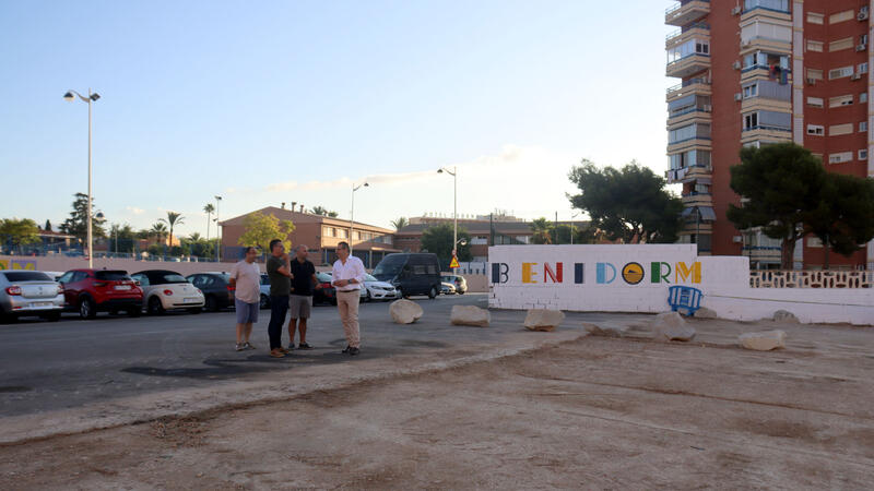 Operativas ya cerca de 300 plazas en el parking disuasorio de la avenida Cuba
