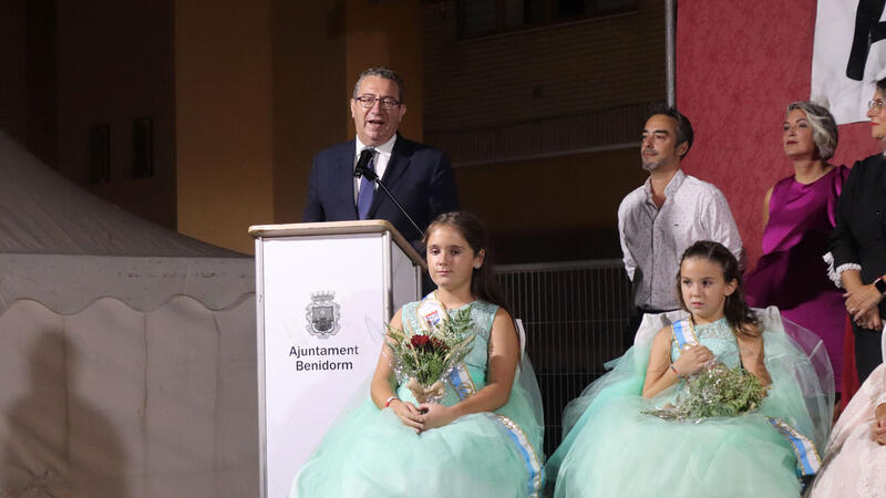 Imalsa II inicia les seues festes amb la coronació de la seua reina, la xiqueta Valentina Rodríguez