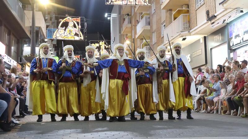 Las tropas cristianas y moras toman Benidorm