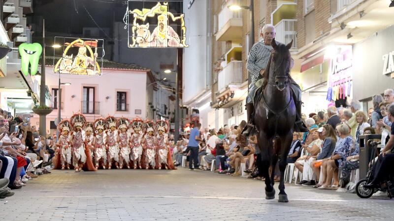 Las tropas cristianas y moras toman Benidorm