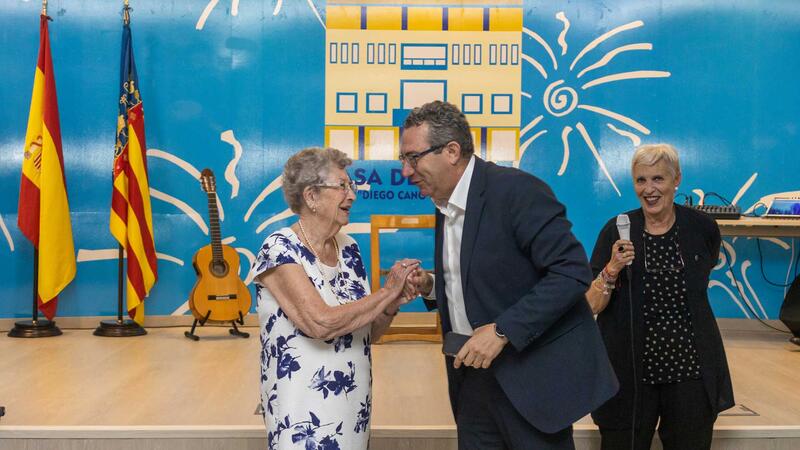 Les ames de casa de Benidorm inauguren el curs 2022-2023