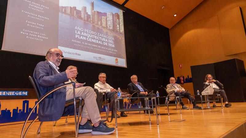 “Benidorm es increíble”: resumen los arquitectos que hicieron la ciudad en los 70