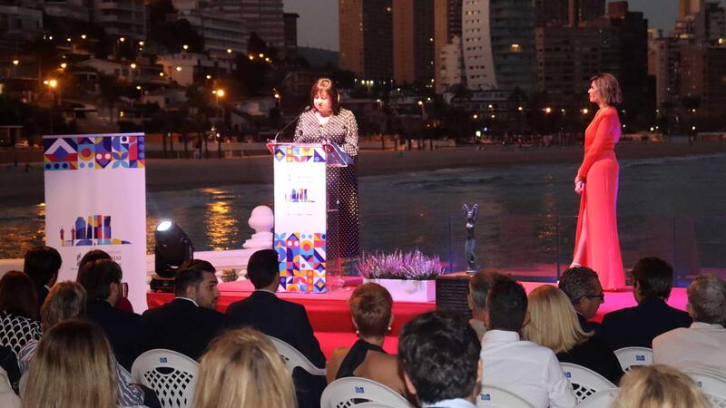 Jovempa entrega en Benidorm el premio al Talento Empresarial 2022 a Damián Simón, de Grupo Lofer 