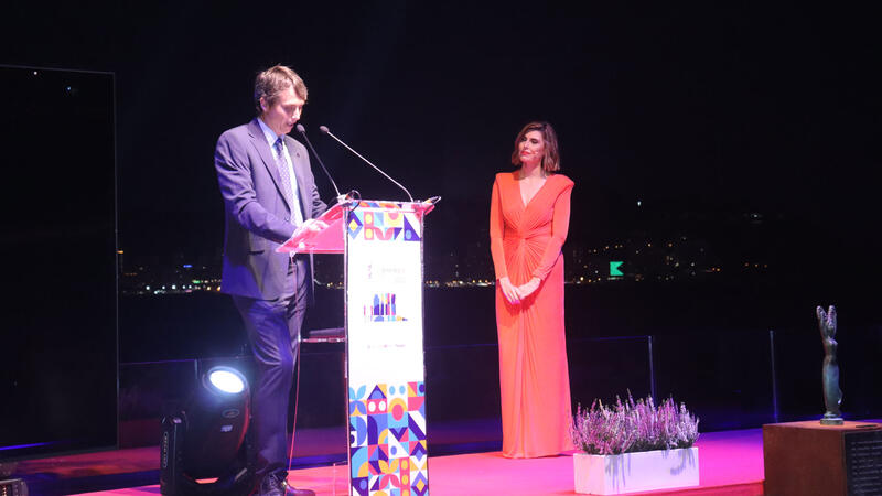 Jovempa entrega en Benidorm el premio al Talento Empresarial 2022 a Damián Simón, de Grupo Lofer 