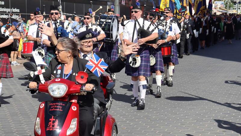 Benidorm conmemora otro año más el ‘Poppy Appeal’ con un desfile de la Royal British Legion