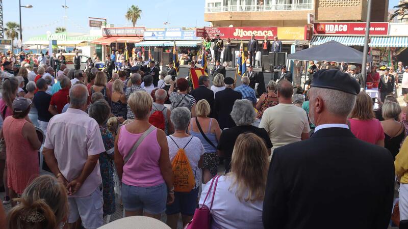 Benidorm conmemora otro año más el ‘Poppy Appeal’ con un desfile de la Royal British Legion