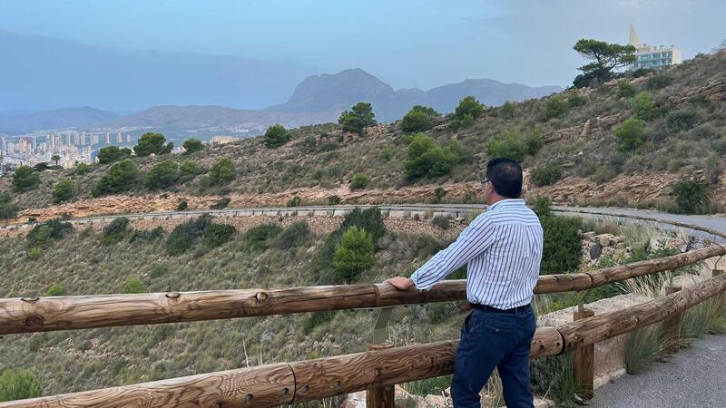 Benidorm prolonga el sistema de protección en Serra Gelada con más tramos de vallas en las calles Tokio y Taiwán