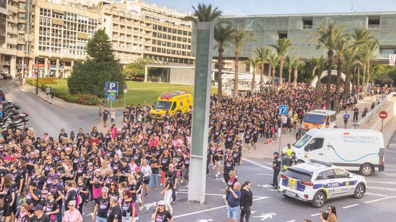 Anémona solidarity march brings together more than 6,000 people in Benidorm