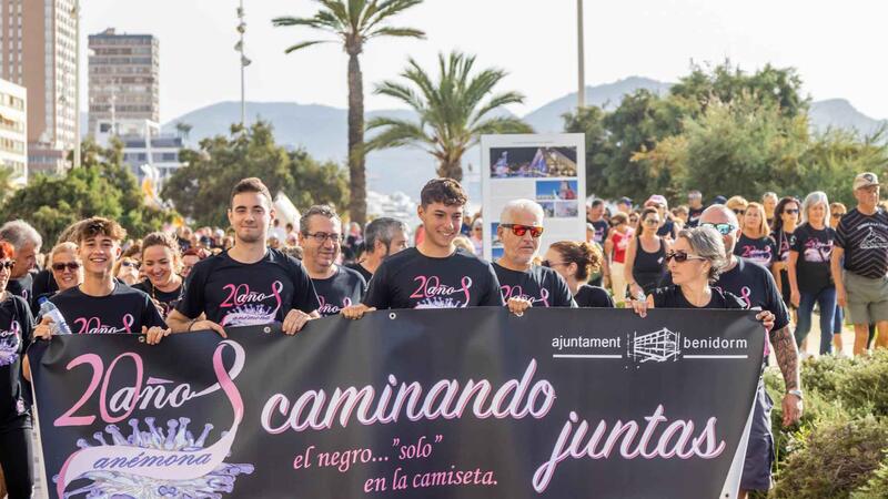 Anémona solidarity march brings together more than 6,000 people in Benidorm