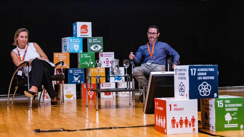 Benidorm analitza el metavers com a innovadora oportunitat per al sector turístic