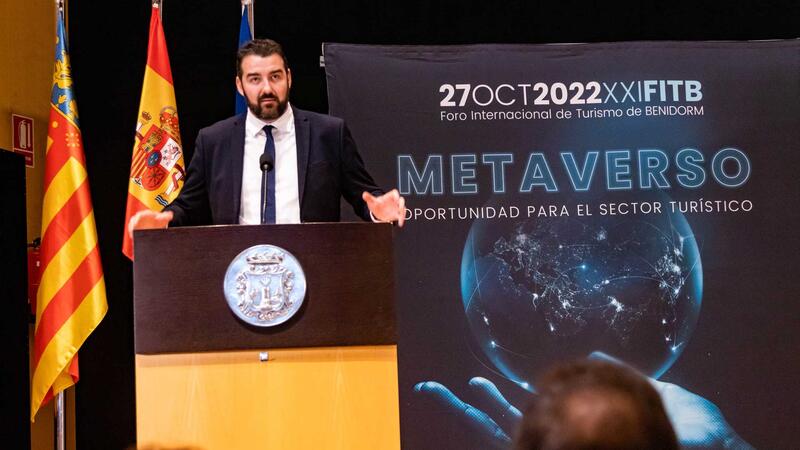 Benidorm analitza el metavers com a innovadora oportunitat per al sector turístic