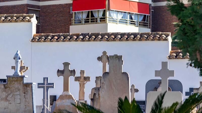 Los cementerios de Benidorm y el dispositivo especial, a punto para Todos los Santos 