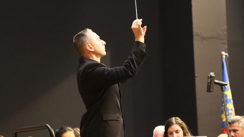 La Societat Musical la Nova homenatja la música festera amb el concert de les Festes Majors Patronals en el Centre Cultural