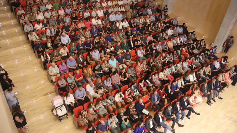 La Comissió presenta el Llibre de les Festes Majors Patronals estrenando el centro cultural 