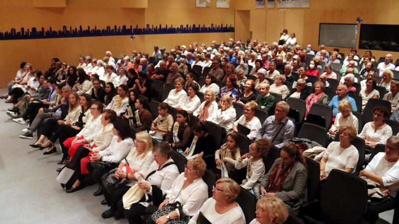 Lleno en el concierto de intercambio entre las rondallas Tramontana y 
