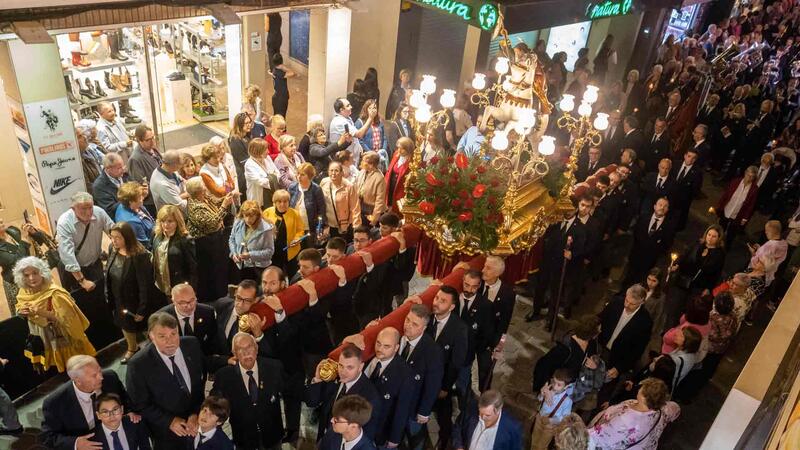 Fervor and devotion to the Mare de Déu del Sofratge in the streets of Benidorm