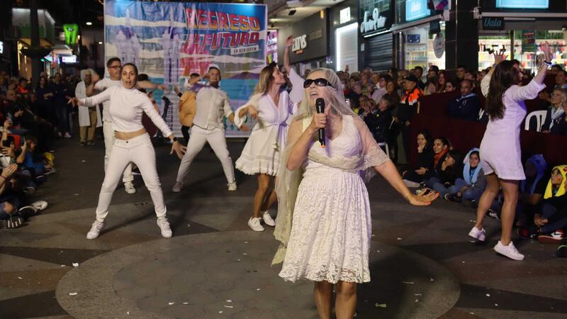 El Desfile del Humor de las peñas protagoniza la tarde del martes en Benidorm