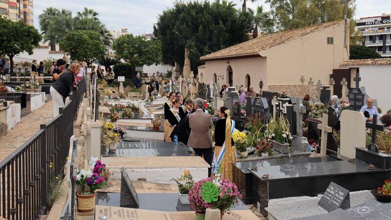 Les Festes Majors Patronals de Benidorm rinden tributo a los difuntos