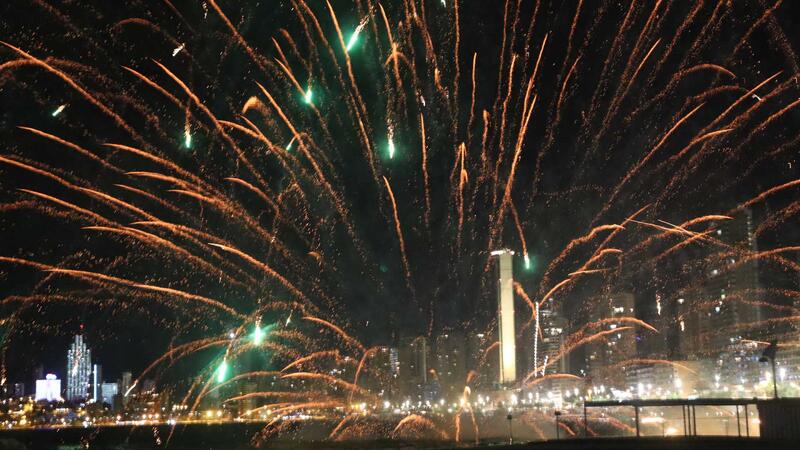 La desfilada de Carrosses i un gran Castell de focs artificials posen la cirereta a les Festes Majors Patronals 2022